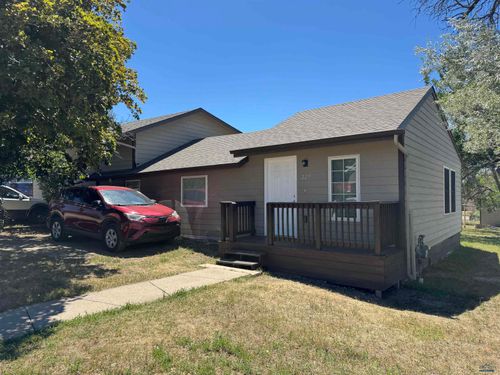 225 Patton St, Rapid City, SD, 57701-0631 | Card Image