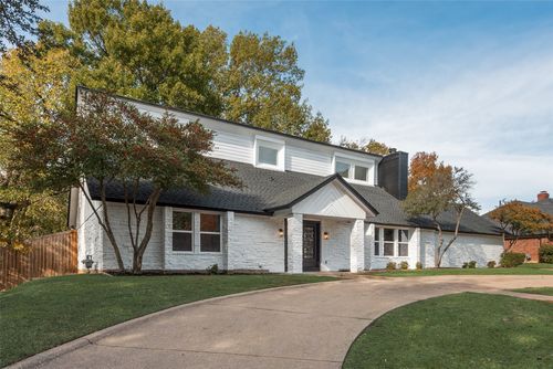 1205 Circle Ln, Bedford, TX, 76022-6764 | Card Image