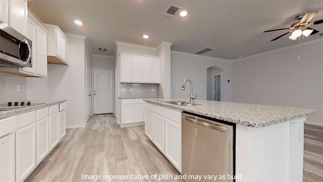 604 Sydney Blvd, House other with 5 bedrooms, 3 bathrooms and 3 parking in Thorndale TX | Image 9