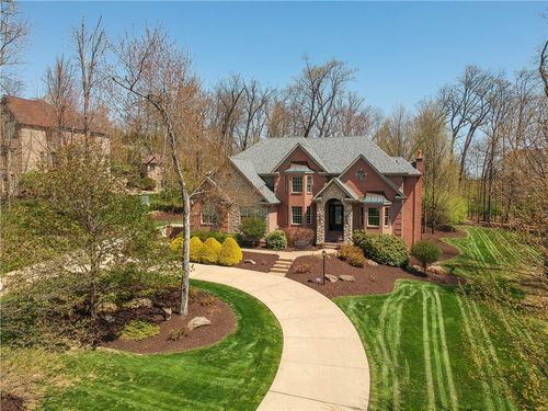 100 Mirage Dr, Cranberry Twp, PA, 16066-3848 | Card Image