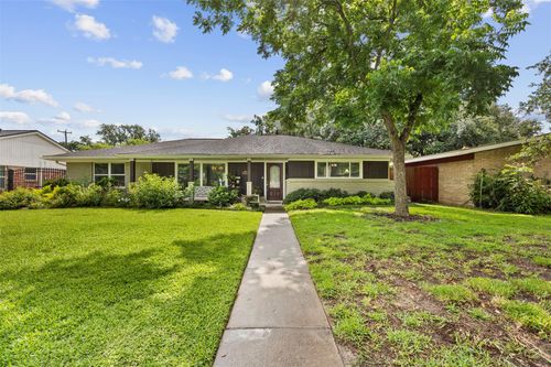 11111 Atwell Dr, Houston, TX, 77096-6131 | Card Image