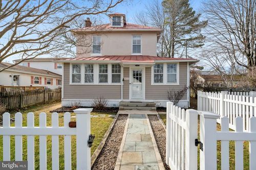 8832 Dayton Ave, NORTH BEACH, MD, 20714-4081 | Card Image