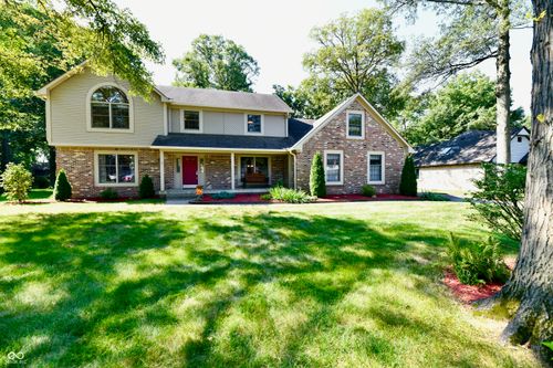 7061 Carrie Dr, New Palestine, IN, 46163-9574 | Card Image