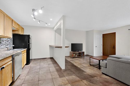 apt-16c-8333 Comanche Rd Ne, Albuquerque, NM, 87110-2343 | Card Image