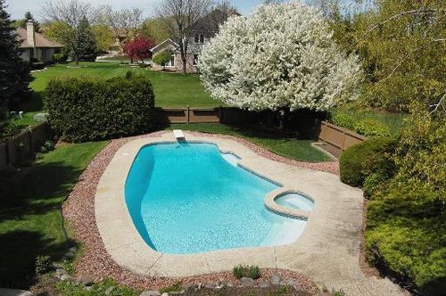 702 Newcastle Ln, Prospect Heights, IL, 60070-1600 | Card Image