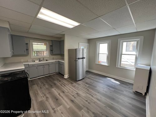 2-1131 W Locust St, Scranton, PA, 18504-2105 | Card Image