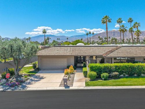 18 Lehigh Ct, Rancho Mirage, CA, 92270-3710 | Card Image