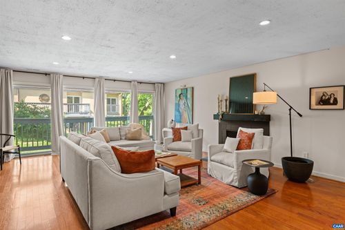 a-305 2nd St Nw, CHARLOTTESVILLE, VA, 22902-5049 | Card Image
