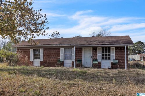 4 Daisy St, HURTSBORO, AL, 36860-2504 | Card Image