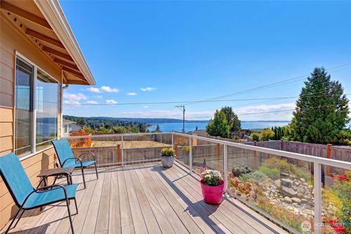 510 Sunnycrest Ln, Camano Island, WA, 98282-7699 | Card Image