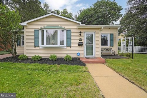 1002 Emerald Ave, HADDON TOWNSHIP, NJ, 08108-1831 | Card Image