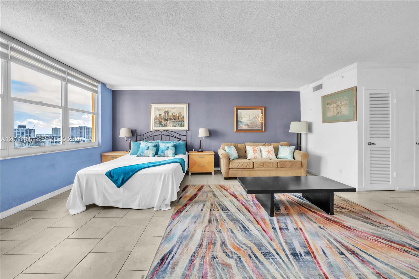 Residential Lease in Hollywood 3
