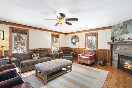 41 Two Brook Dr, Wilmington, VT, 05363-8817 | Card Image