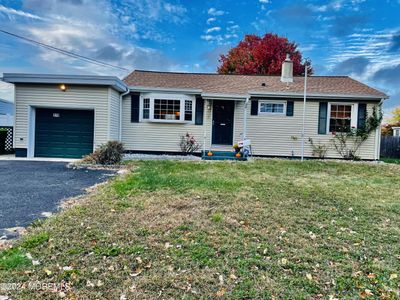 279 Middle Road, House other with 3 bedrooms, 1 bathrooms and null parking in Hazlet NJ | Image 1