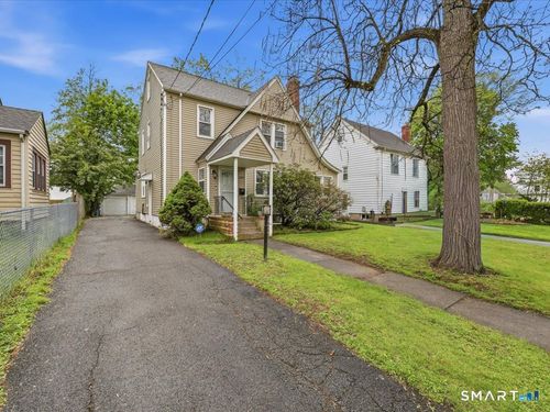 207 Branford St, Hartford, CT, 06112-1406 | Card Image