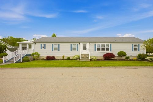 137 Lark Ln, Tiverton, RI, 02878-5603 | Card Image