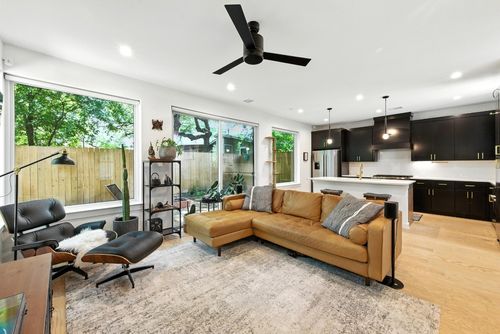 2-4614 Englewood Dr, Austin, TX, 78745-2131 | Card Image