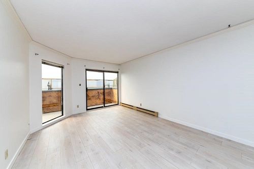 309-975 W 13th Ave, Vancouver, BC, V5Z1P4 | Card Image