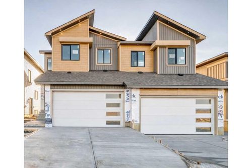 516 Heritage Blvd, Cochrane, AB, T4C | Card Image