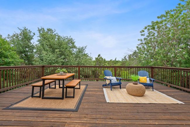 Expansive deck | Image 32