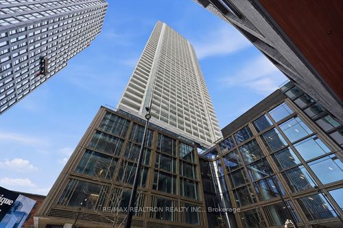 4711-88 Queen St E, Toronto, ON, M5C0B6 | Card Image