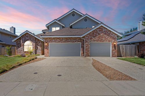 1331 Manzano Way, Sacramento, CA, 95831 | Card Image