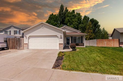 3058 Jackie Ct, Idaho Falls, ID, 83402-5568 | Card Image