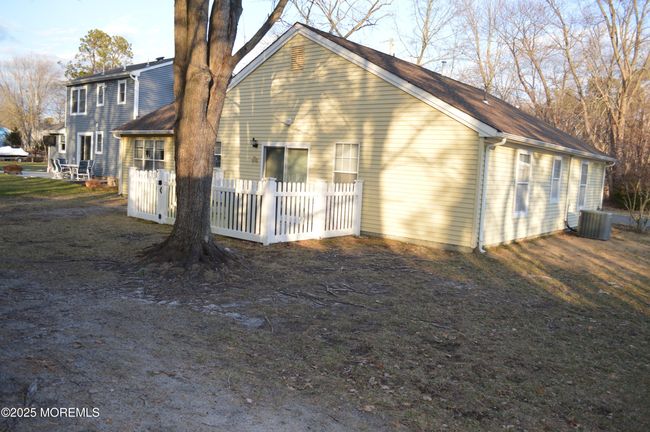 2127 Llewellyn Pkwy, Home with 2 bedrooms, 2 bathrooms and null parking in Forked River NJ | Image 5
