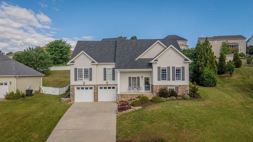 120 David Cir, PENN LAIRD, VA, 22846-2039 | Card Image