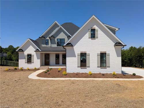 2015 Bob Jessup Dr, Greensboro, NC, 27455-8443 | Card Image