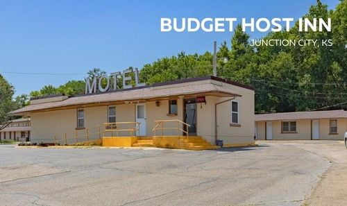 820 S Washington St, Junction City, KS, 66441-3804 | Card Image