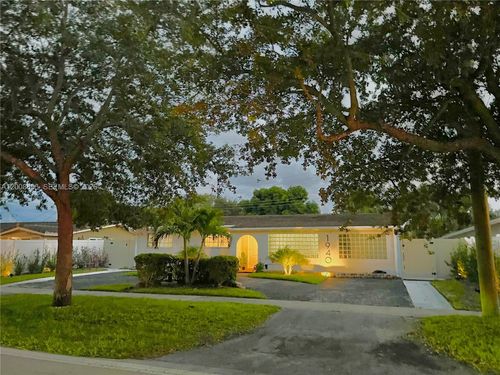 1940 Ne 62nd St, Fort Lauderdale, FL, 33308-2162 | Card Image