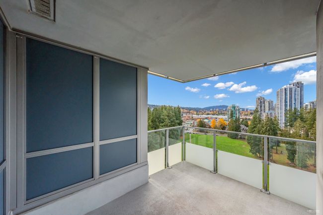 1908 - 3093 Windsor Gate, Condo with 2 bedrooms, 2 bathrooms and 1 parking in Coquitlam BC | Image 24