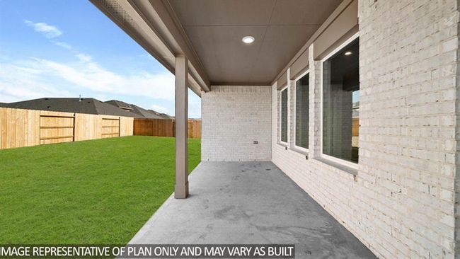 17723 Birchwood Hills Dr, House other with 4 bedrooms, 2 bathrooms and 2 parking in Crosby TX | Image 17