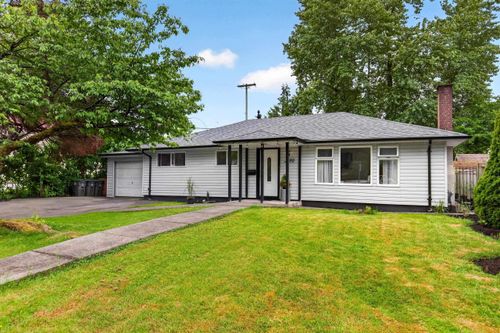 10871 Oriole Dr, Surrey, BC, V3R5A4 | Card Image
