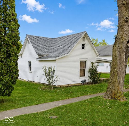 936 W Main St, Portland, IN, 47371-1729 | Card Image