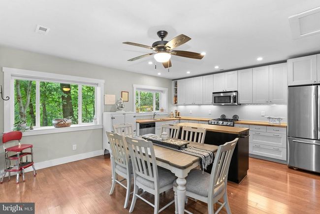 622 Timber Ln, House other with 3 bedrooms, 2 bathrooms and null parking in BLUEMONT VA | Image 11