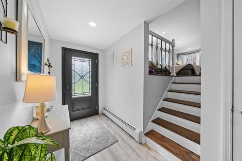 312 W Mombasha Rd, Monroe, NY, 10950-5328 | Card Image