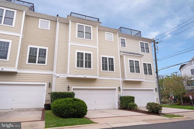 100 Washington St, Townhouse with 4 bedrooms, 4 bathrooms and null parking in OCCOQUAN VA | Image 7