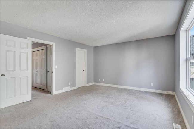 135 Bridlewood View Sw, Home with 4 bedrooms, 2 bathrooms and 3 parking in Calgary AB | Image 22