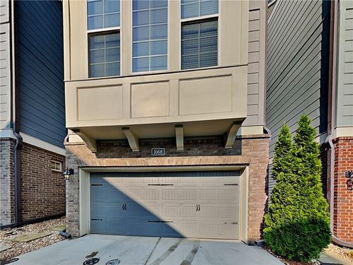 1068 Moorewood Ln Se, Smyrna, GA, 30080-1992 | Card Image