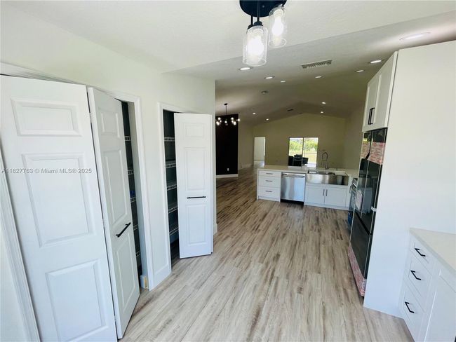 272 Sw Oakridge Dr, House other with 4 bedrooms, 2 bathrooms and null parking in Port St. Lucie FL | Image 17