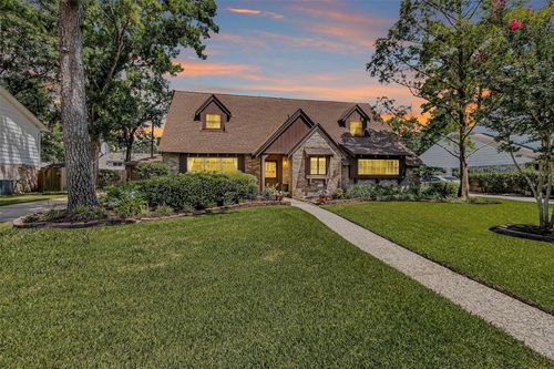 5934 Foresthaven Dr, Houston, TX, 77066-2305 | Card Image