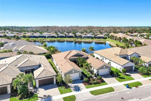 16471 Orinda Way, BONITA SPRINGS, FL, 34135-9135 | Card Image