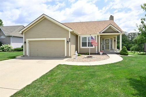 3000 Maple Farm Rd, Platte City, MO, 64079-8328 | Card Image
