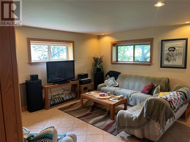130 8 Th St, House other with 2 bedrooms, 3 bathrooms and null parking in Kaslo BC | Image 64