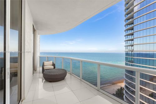 1702-15811 Collins Ave, Sunny Isles Beach, FL, 33160-4881 | Card Image