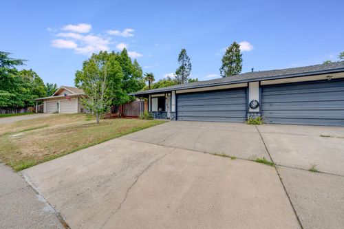 6000 Rowan Way, Citrus Heights, CA, 95621-5520 | Card Image