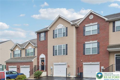 5192 Spring Ridge Dr E, MACUNGIE, PA, 18062-9576 | Card Image