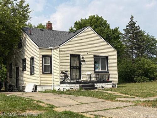 15245 Novara St, Detroit, MI, 48205-2529 | Card Image